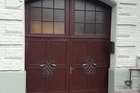 Atrium 24 Suite Sighisoara Bagian luar foto